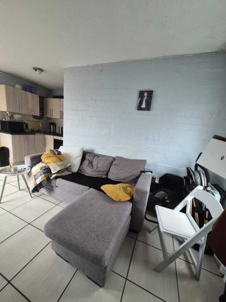 1 Bedroom Property for Sale in Amalinda Eastern Cape